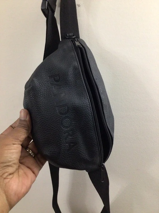 Pandora Black Belt Bag / Fanny Pack - Picture 2 of 2